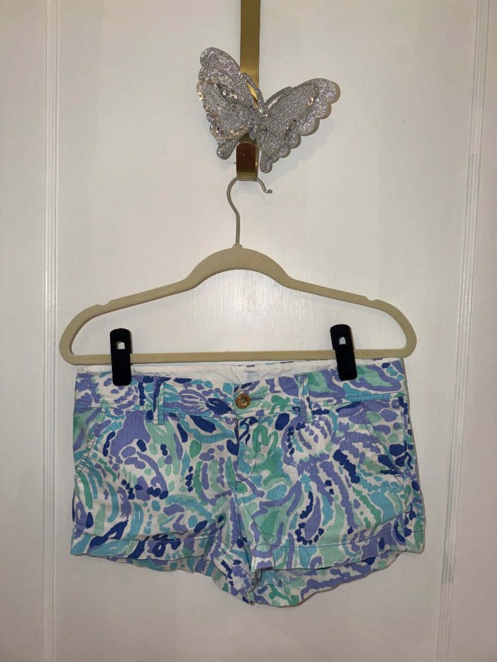 Lilly Pulitzer Walsh short sz. 4